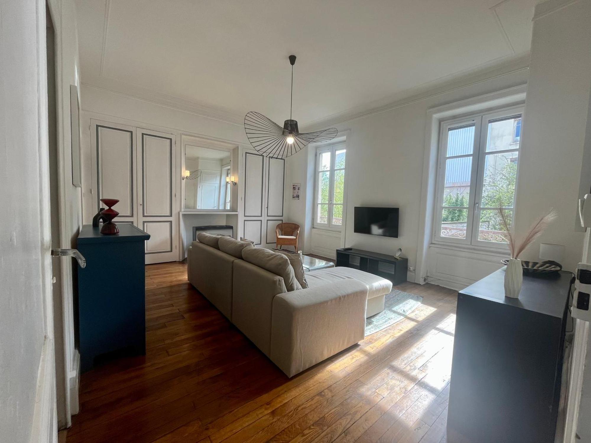 Suite Lavanni Lyon Exterior photo