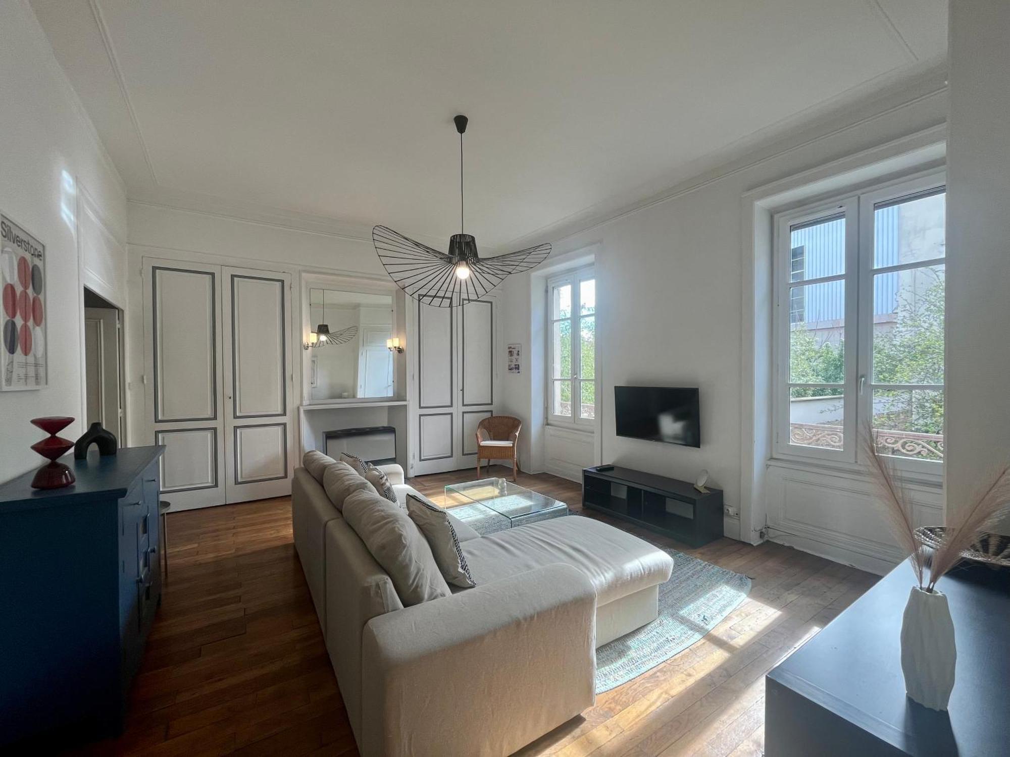 Suite Lavanni Lyon Exterior photo