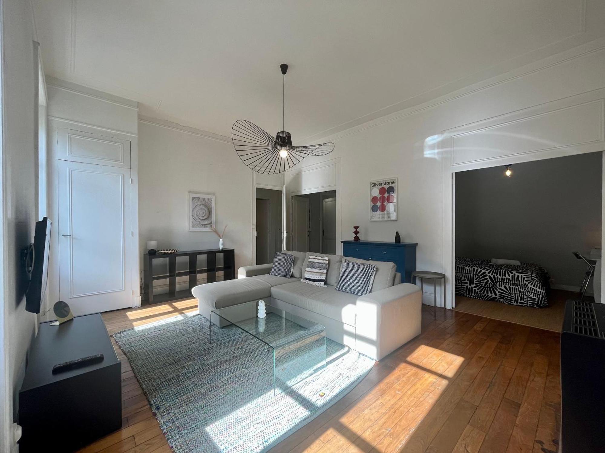 Suite Lavanni Lyon Exterior photo