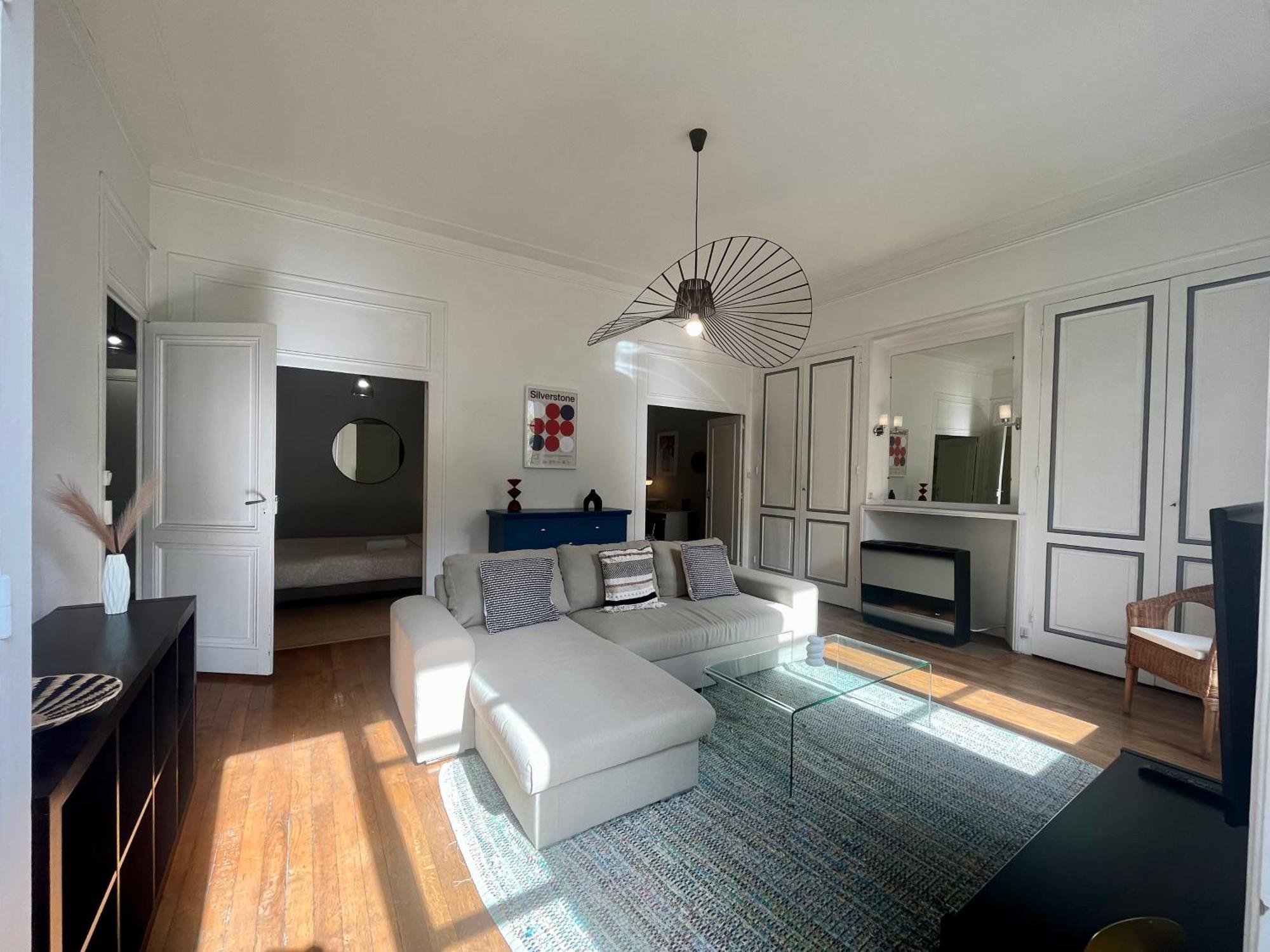 Suite Lavanni Lyon Exterior photo